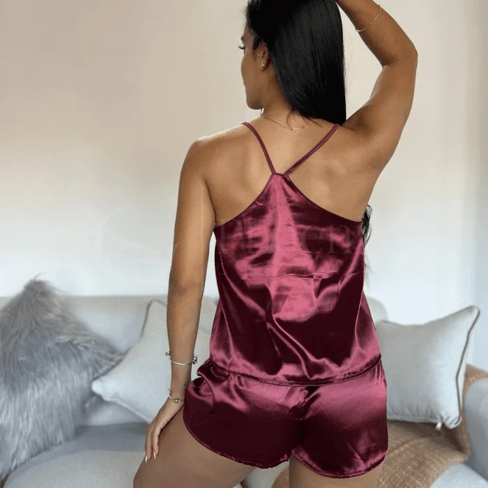 pijama_en_satin_de_blusa_de_tirantes_y_short_4