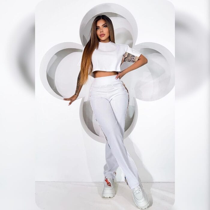 conjunto_pantalón_y_camiseta_en_pana_licrada_1