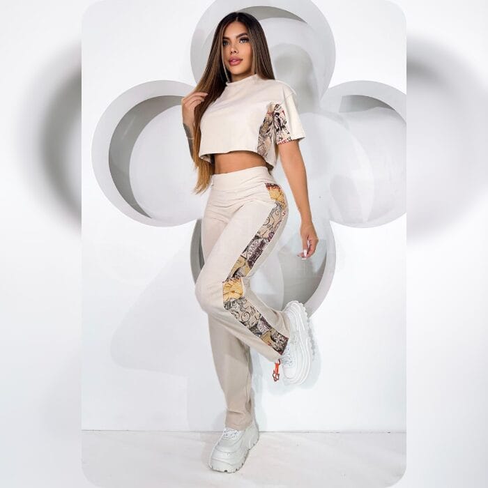 conjunto_pantalón_y_camiseta_en_pana_licrada_2