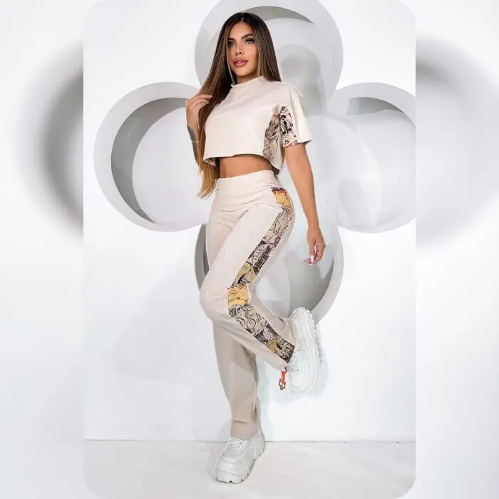 conjunto_pantalón_y_camiseta_en_pana_licrada_2